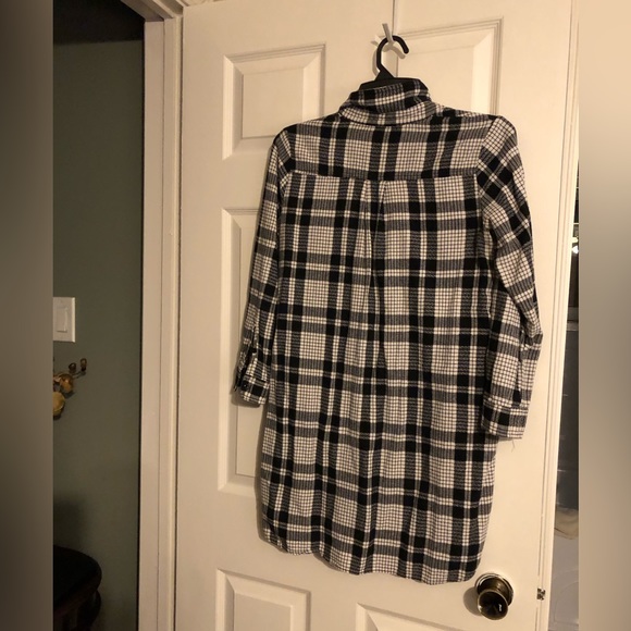 Gently worn - Picture 2 of 2